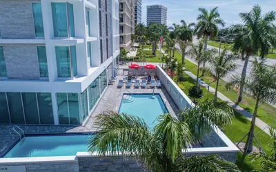 Photo 2 - Hilton Garden Inn West Palm Beach I95 Outlets