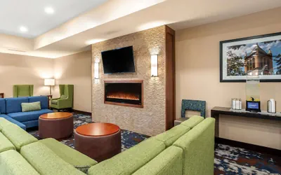 Photo 4 - Comfort Inn and Suites Ames near ISU Campus