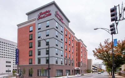Photo 2 - Hampton Inn & Suites Winston-Salem Downtown
