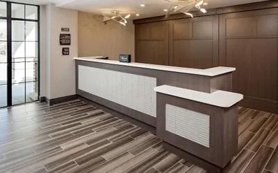 Photo 3 - Homewood Suites by Hilton Ronkonkoma