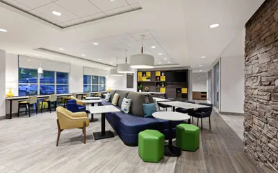 Photo 4 - Home2 Suites by Hilton Temecula