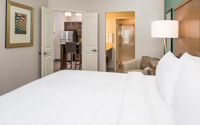 Photo 3 - Staybridge Suites Pecos by IHG
