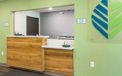 Photo 3 - WoodSpring Suites Lake Jackson
