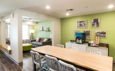 Photo 4 - WoodSpring Suites Lake Jackson