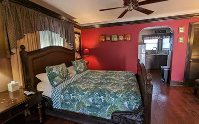 Photo 2 - Los Gatos Garden Inn Hotel