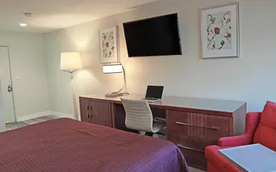 Photo 5 - Del Mar Motel