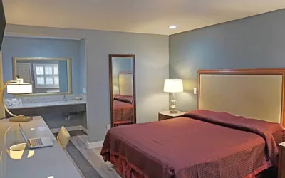 Photo 3 - Del Mar Motel