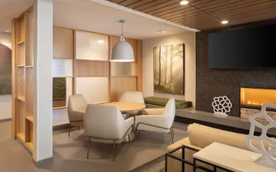 Photo 4 - Fairfield Inn & Suites by Marriott Fresno North/Shaw Avenue