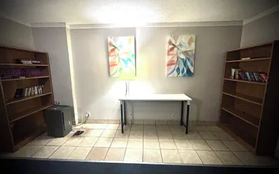 Photo 5 - Apm Inn & Suites