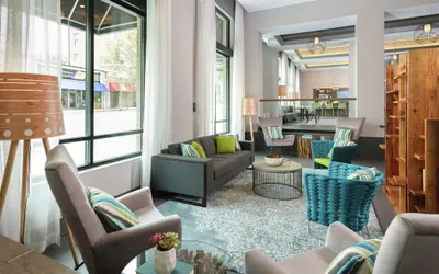 Photo 4 - Hampton Inn & Suites Atlanta Decatur/Emory