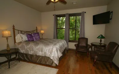 Photo 5 - Hidden Meadows B&B