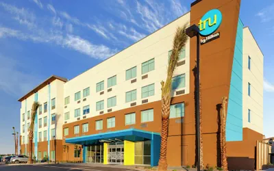 Photo 2 - Tru by Hilton Gilbert