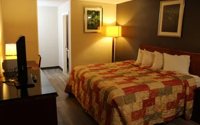 Photo 2 - Regency Inn