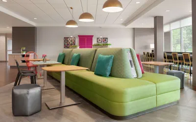 Photo 4 - Home2 Suites by Hilton Overland Park