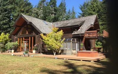 Photo 2 - Redwood Log Cabin
