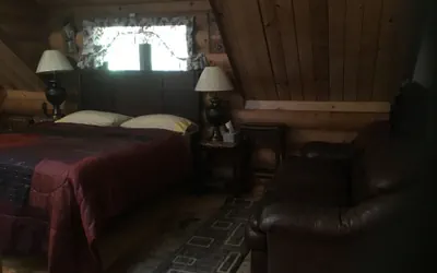 Photo 4 - Redwood Log Cabin