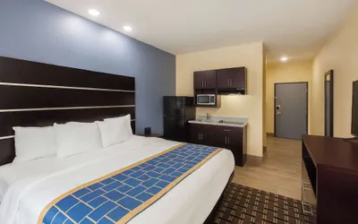 Photo 5 - Days Inn by Wyndham Baton Rouge Airport