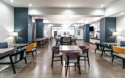 Photo 2 - Hampton Inn Locust Grove