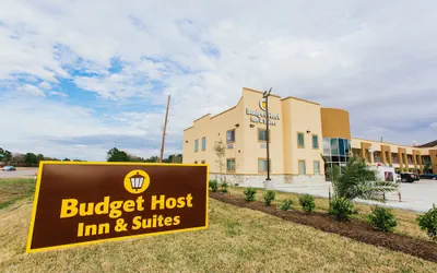 Photo 2 - Budget Host Inn and Suites