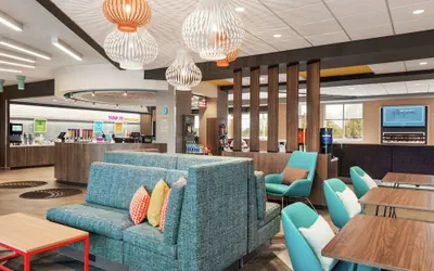 Photo 3 - Tru By Hilton Milwaukee Brookfield