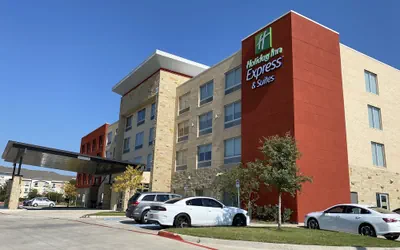 Holiday Inn Express & Suites Forney by IHG
