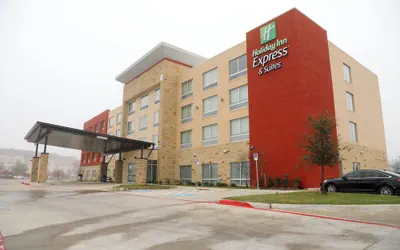 Photo 2 - Holiday Inn Express & Suites Forney by IHG