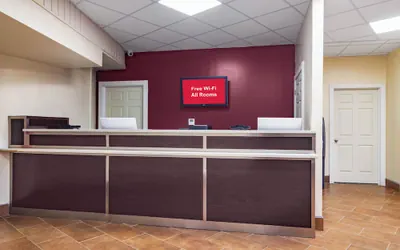 Photo 3 - Red Roof Inn Perrysburg