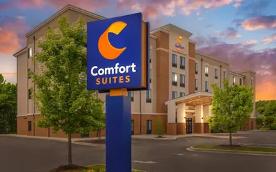 Photo 2 - Comfort Suites Greensboro - High Point