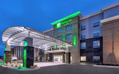Holiday Inn & Suites Toledo Southwest - Perrysburg by IHG