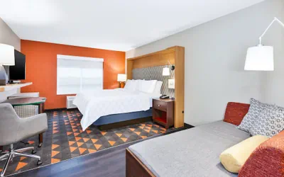 Photo 5 - Holiday Inn & Suites Toledo Southwest - Perrysburg by IHG