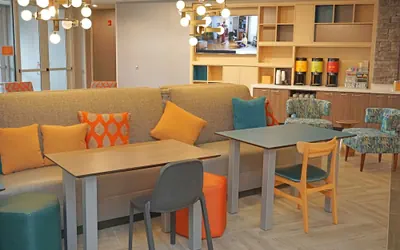 Photo 2 - Home2 Suites by Hilton Salisbury