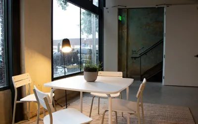Photo 3 - Travelers Hotel