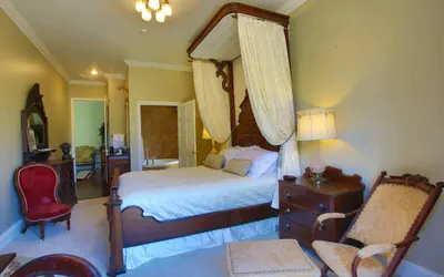 Photo 5 - Inntiquity A Country Inn