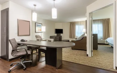 Photo 4 - Candlewood Suites Davenport by IHG