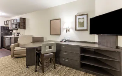 Photo 3 - Candlewood Suites Davenport by IHG