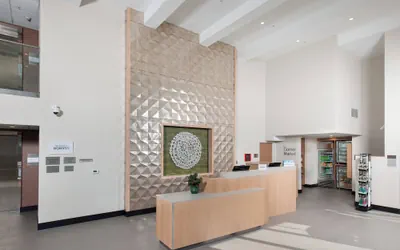 Photo 3 - Fairfield Inn & Suites by Marriott Pittsburgh Downtown
