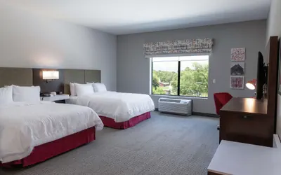 Photo 5 - Hampton Inn Black Mountain