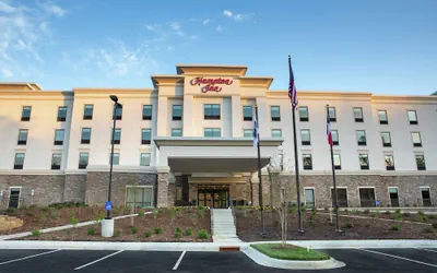 Photo 2 - Hampton Inn Black Mountain