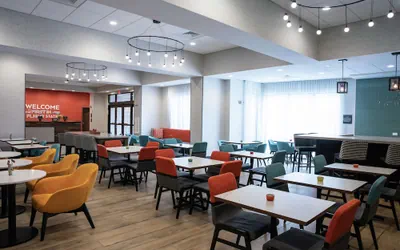 Photo 4 - Hampton Inn Black Mountain