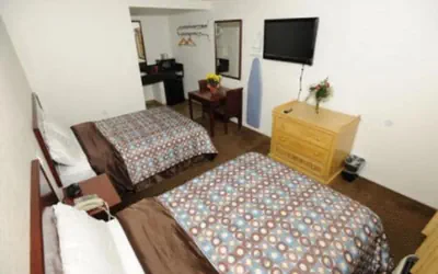 Photo 4 - Victoria Motel