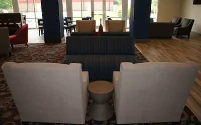 Photo 3 - La Quinta Inn & Suites by Wyndham Bloomington