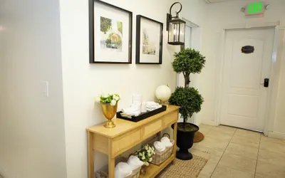 Photo 2 - Hideaway Suites On 5th (formerly 5th East Hall B&B)