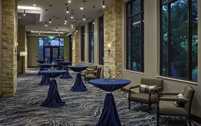 Photo 2 - The Bevy Hotel Boerne, a DoubleTree by Hilton
