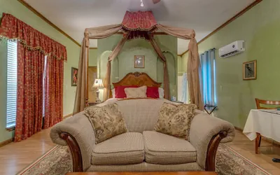 Photo 5 - The Whispering Pines Inn Bed & Breakfast
