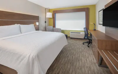 Photo 5 - Holiday Inn Express & Suites Chico by IHG