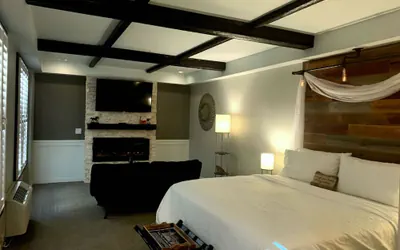 Photo 3 - Cedar Stables Inn and Suites