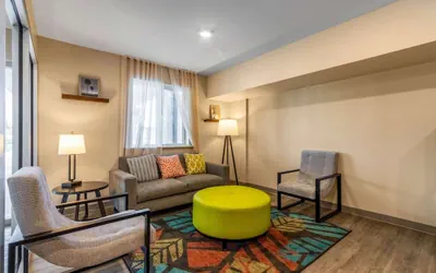 Photo 4 - WoodSpring Suites Miramar