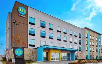 Photo 2 - TRU by Hilton Terrell