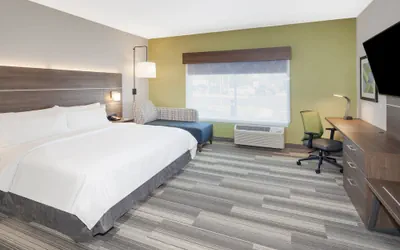 Photo 5 - Holiday Inn Express & Suites Hudson I-94 by IHG