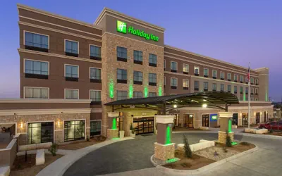 Photo 2 - Holiday Inn Appleton by IHG